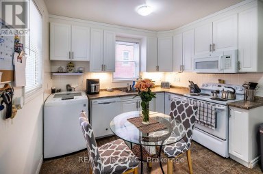 EAST - 97 ADELAIDE AVENUE E Oshawa (O'Neill) Ontario photo 19