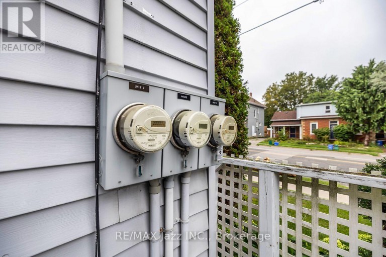 EAST - 97 ADELAIDE AVENUE E, Oshawa (O'Neill), Ontario, L1G1Z2