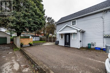 EAST - 97 ADELAIDE AVENUE E Oshawa (O'Neill) Ontario photo 3