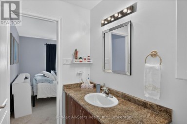 29 GUNSOLUS ROAD Kawartha Lakes (Lindsay) Ontario photo 20