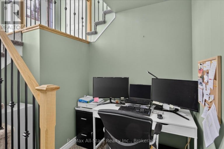 29 GUNSOLUS ROAD, Kawartha Lakes (Lindsay), Ontario, K9V0E4