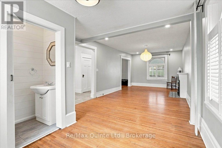 95 VICTORIA AVENUE, Belleville (Belleville Ward), Ontario, K8N2A3