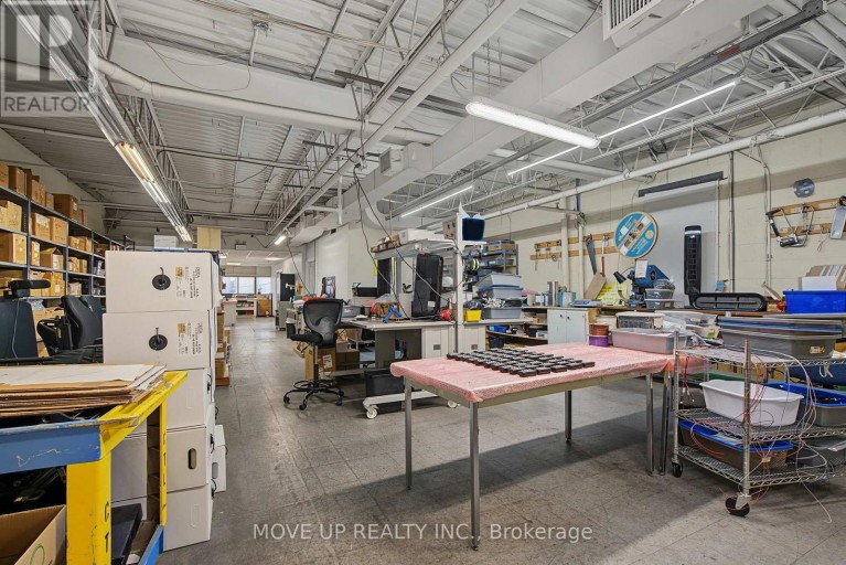 116 RAYETTE ROAD, Vaughan (Concord), Ontario, L4K2G3