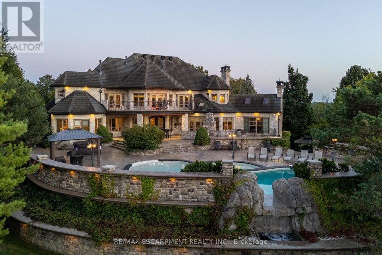 25 TURTLE LAKE DRIVE, Halton Hills (Rural Halton Hills), Ontario, L7J2W7