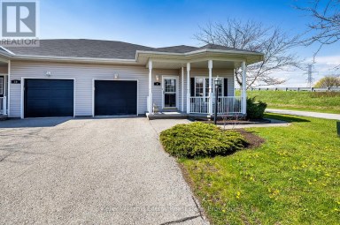 8 HINKLEY TRAIL Clarington (Newcastle) Ontario photo 3