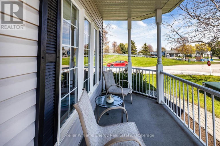 8 HINKLEY TRAIL, Clarington (Newcastle), Ontario, L1B1P4