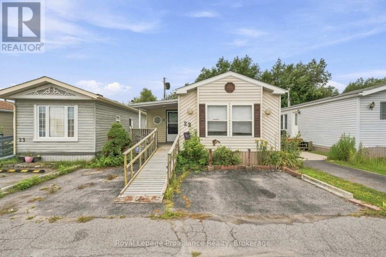 22 - 311 DUNDAS STREET E, Quinte West (Trenton Ward), Ontario, K8V3E4
