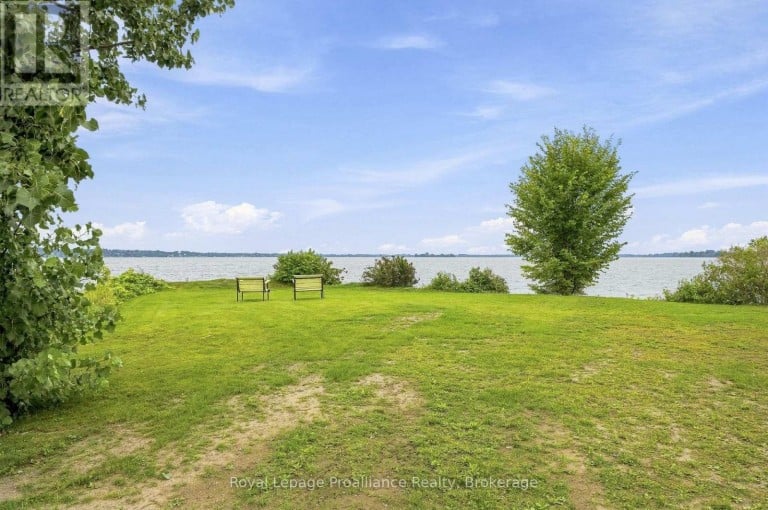 22 - 311 DUNDAS STREET E, Quinte West (Trenton Ward), Ontario, K8V3E4