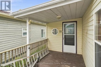 22 - 311 DUNDAS STREET E Quinte West (Trenton Ward) Ontario photo 4