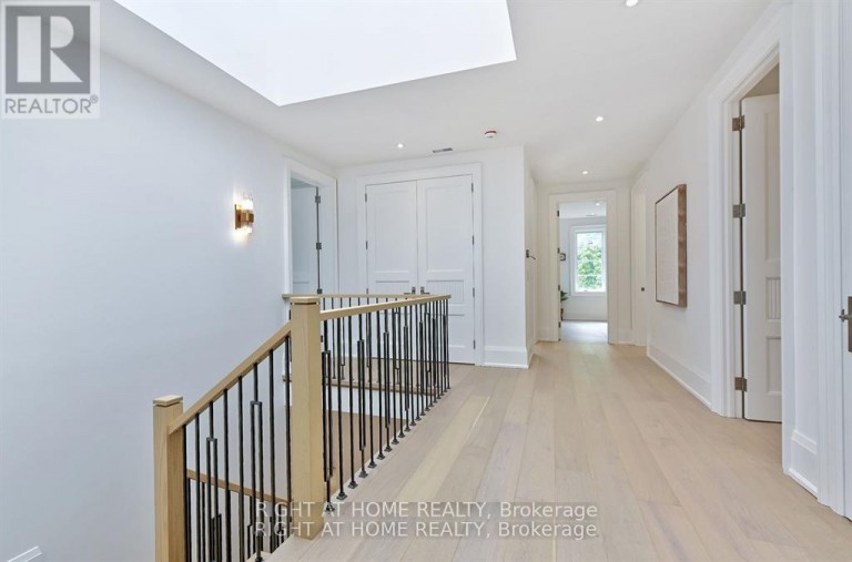 27 HURLINGHAM CRESCENT, Toronto (Banbury-Don Mills), Ontario, M3B2P9