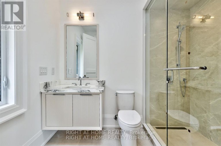 27 HURLINGHAM CRESCENT, Toronto (Banbury-Don Mills), Ontario, M3B2P9