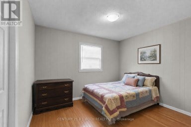 328 COLBORNE STREET W Orillia Ontario photo 10