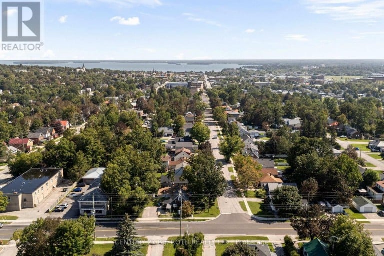 328 COLBORNE STREET W, Orillia, Ontario, L3V3A3