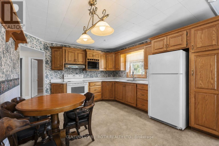 328 COLBORNE STREET W, Orillia, Ontario, L3V3A3