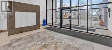 811 - 4673 JANE STREET Toronto (Black Creek) Ontario photo 2