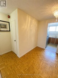 811 - 4673 JANE STREET Toronto (Black Creek) Ontario photo 5