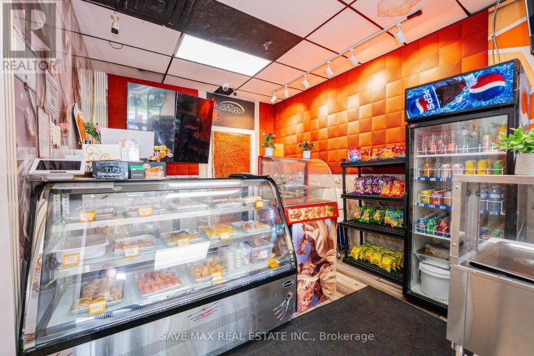 1123 DERRY ROAD, Mississauga (Northeast), Ontario, L5T1P3