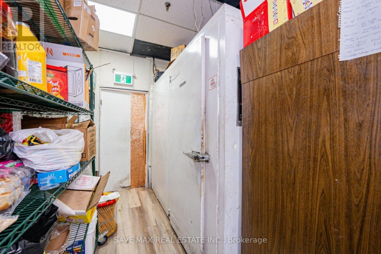 1123 DERRY ROAD, Mississauga (Northeast), Ontario, L5T1P3