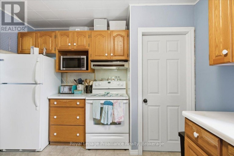 337 BRIDGE STREET E, Belleville (Belleville Ward), Ontario, K8N1P5