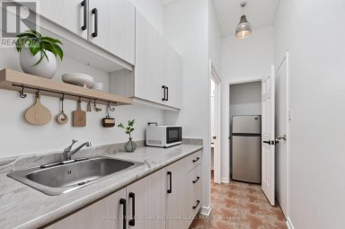 41 BLAIR STREET Toronto (O'Connor-Parkview) Ontario photo 21