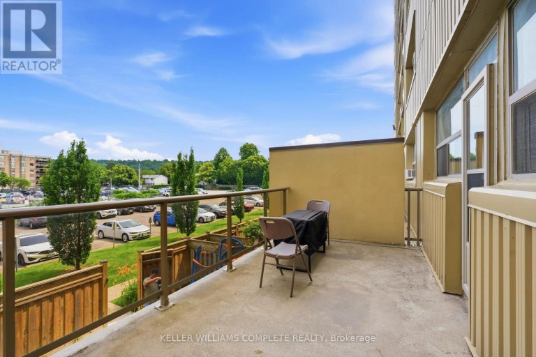 17 - 15 NICKLAUS DRIVE, Hamilton (Vincent), Ontario, L8K5J5
