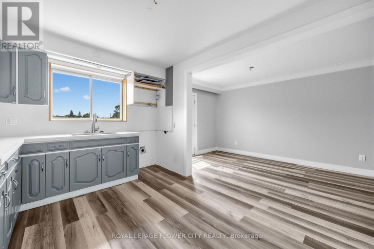 79 KIMBERLY DRIVE, Hamilton (Rosedale), Ontario, L8K4K7