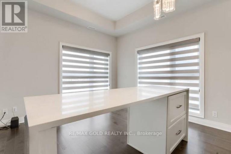 609 - 128 GROVEWOOD COMMON, Oakville (GO Glenorchy), Ontario, L6H0X3