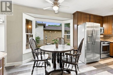 25 UPCOTT CRESCENT London South (South Y) Ontario photo 13
