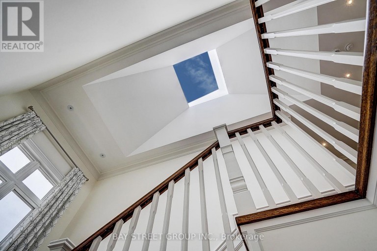 28 CARNWATH CRESCENT, Toronto (St. Andrew-Windfields), Ontario, M2P1J5