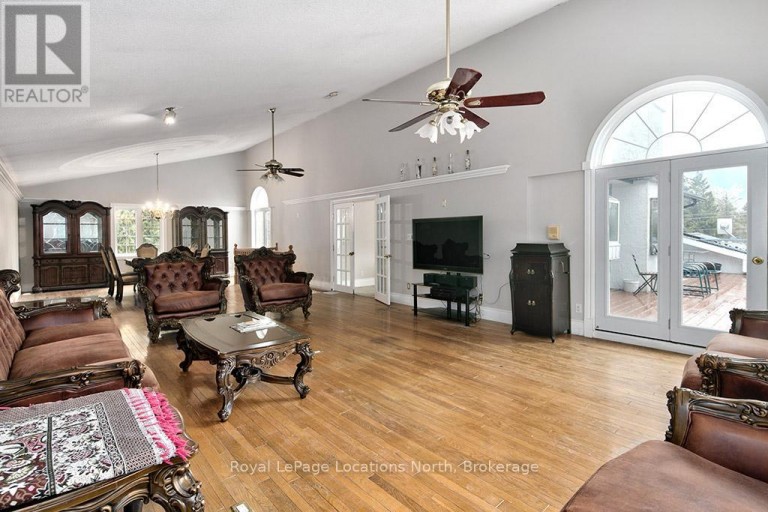 252 SWISS MEADOWS BOULEVARD, Blue Mountains, Ontario, N0H2E0