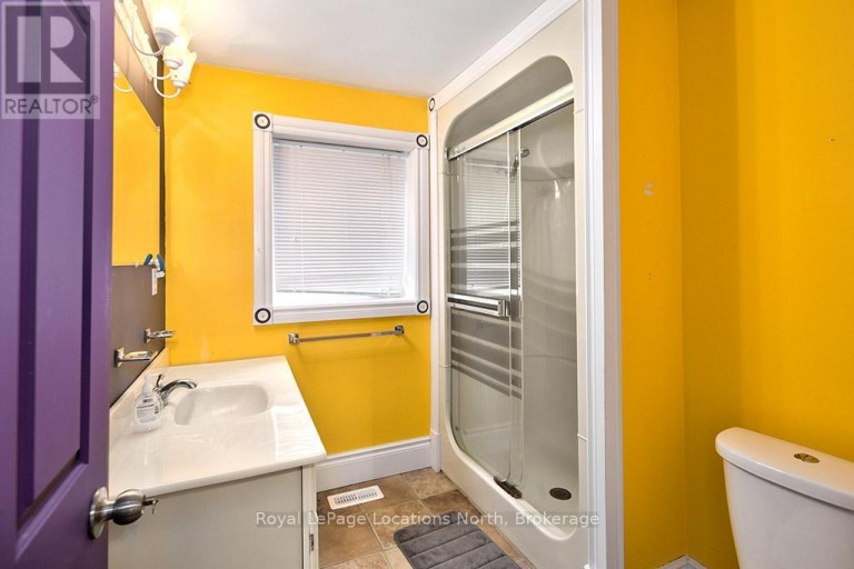 252 SWISS MEADOWS BOULEVARD, Blue Mountains, Ontario, N0H2E0