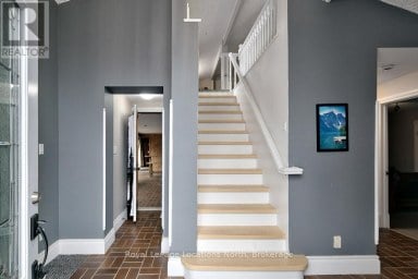 252 SWISS MEADOWS BOULEVARD Blue Mountains Ontario photo 3
