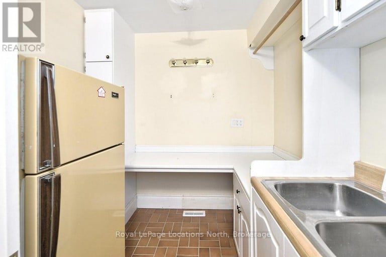252 SWISS MEADOWS BOULEVARD, Blue Mountains, Ontario, N0H2E0