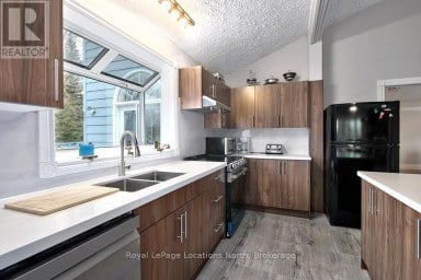 252 SWISS MEADOWS BOULEVARD Blue Mountains Ontario photo 9