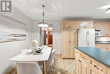 355 RIDGEWAY AVENUE Oshawa (McLaughlin) Ontario photo 8