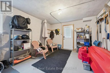 610 ST DAVID STREET S Centre Wellington (Fergus) Ontario photo 27