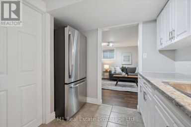 610 ST DAVID STREET S Centre Wellington (Fergus) Ontario photo 36