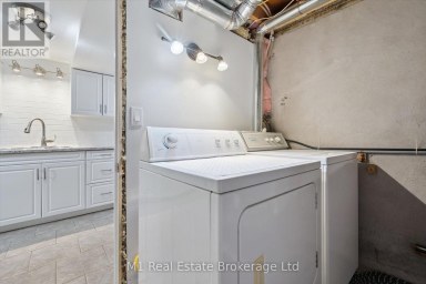 610 ST DAVID STREET S Centre Wellington (Fergus) Ontario photo 37