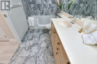 215 - 3181 BAYVIEW AVENUE Toronto (Bayview Woods-Steeles) Ontario photo 15