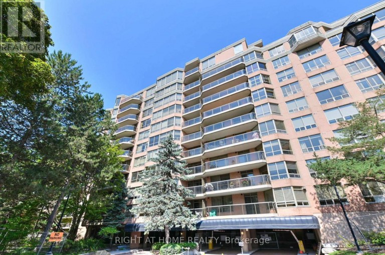 215 - 3181 BAYVIEW AVENUE, Toronto (Bayview Woods-Steeles), Ontario, M2K2Y2