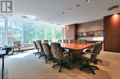 215 - 3181 BAYVIEW AVENUE Toronto (Bayview Woods-Steeles) Ontario photo 28