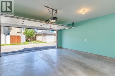 1443 40 Street SW Calgary Alberta photo 37