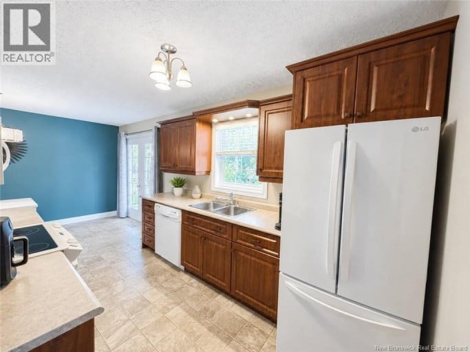 377 Sunset, Miramichi, New Brunswick, E1V1A3