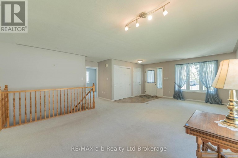 44 BEECH BOULEVARD, Tillsonburg, Ontario, N4G5R8