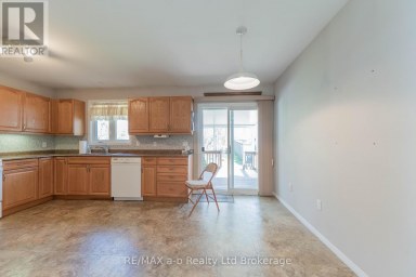 44 BEECH BOULEVARD Tillsonburg Ontario photo 15