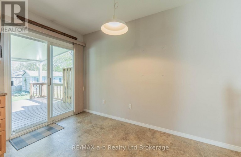 44 BEECH BOULEVARD, Tillsonburg, Ontario, N4G5R8
