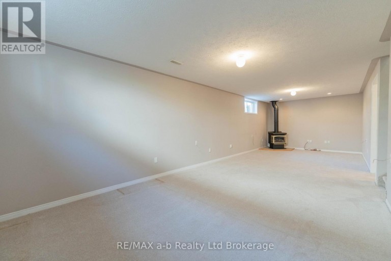 44 BEECH BOULEVARD, Tillsonburg, Ontario, N4G5R8