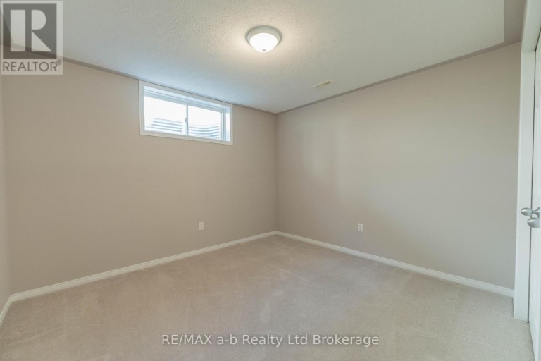 44 BEECH BOULEVARD, Tillsonburg, Ontario, N4G5R8