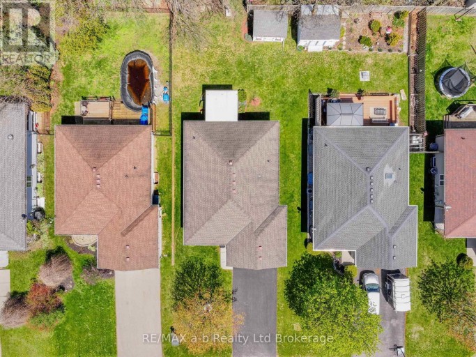 44 BEECH BOULEVARD, Tillsonburg, Ontario, N4G5R8