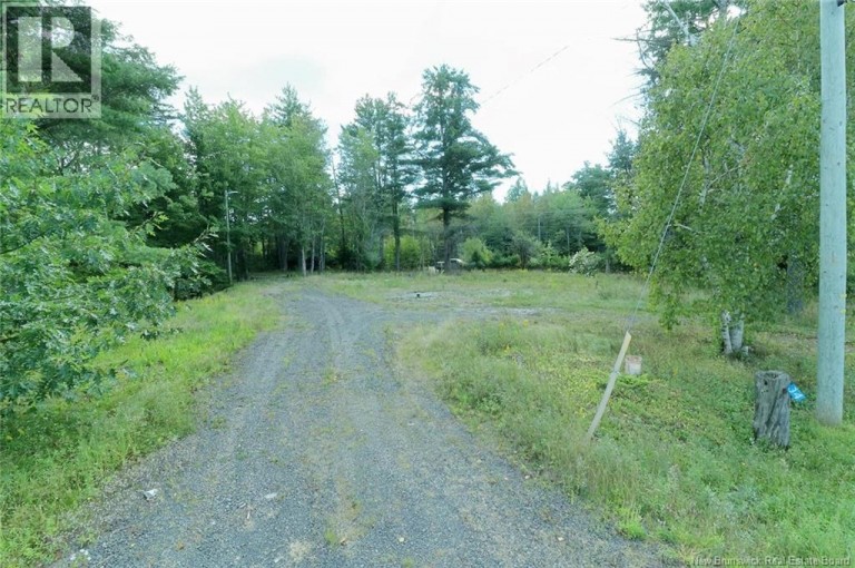 34 Post Road, Minto, New Brunswick, E4B3A1